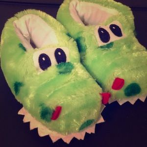TODDLER SLIPPERS